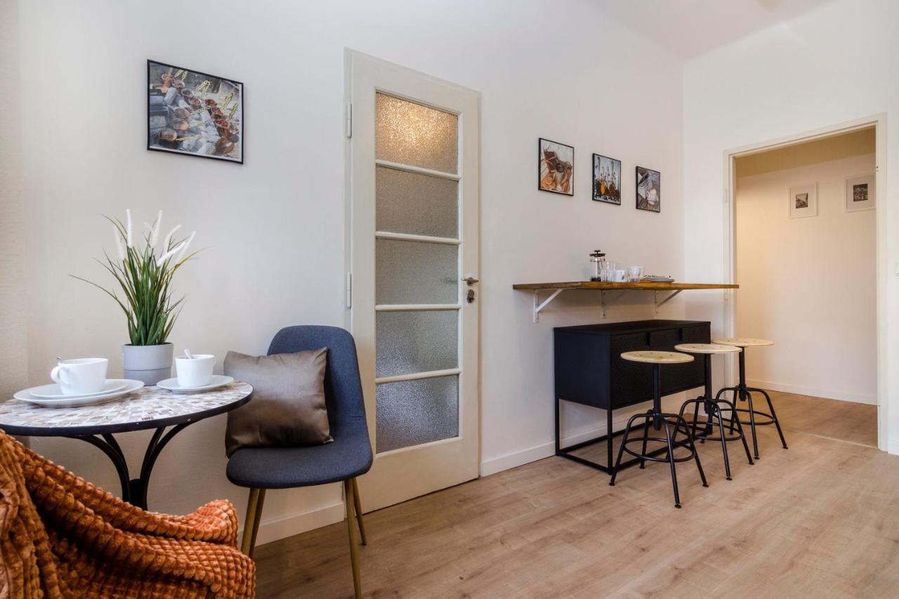 Apt In Prague Charles Bridge 1Km By Michal&Friends Exterior foto